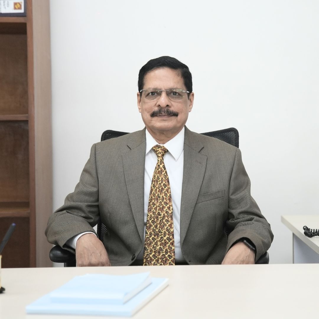 Dr. Muthu S